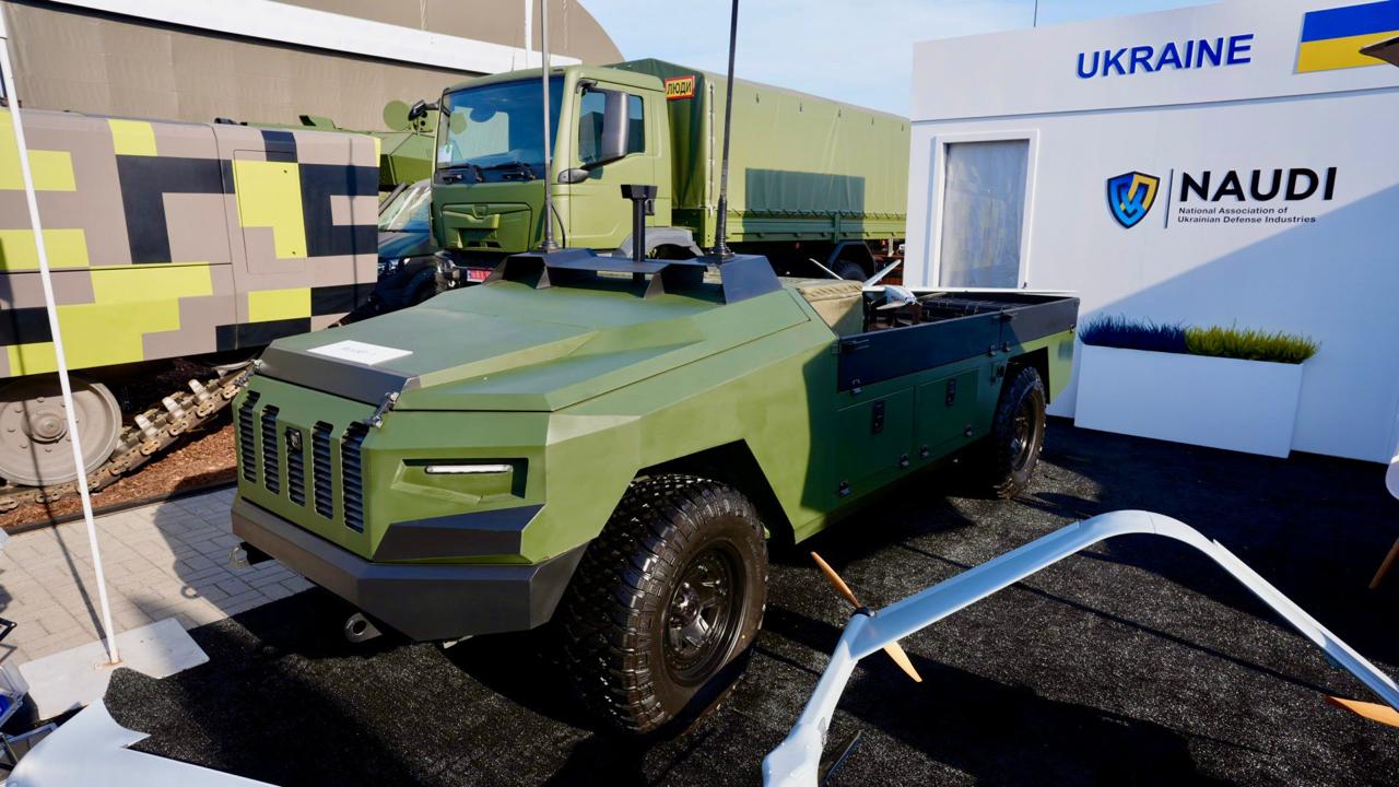 Для ЗСУ розробили наземний бойовий робот UGV “Protector“