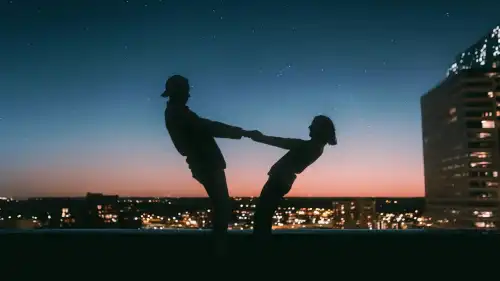 Китайські додатки для знайомств: нове життя для “вживаних” чоловіків