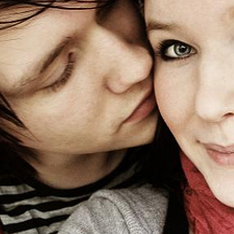 Запахи жінок: як чоловіки несвідомо обирають свою долю