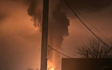 Українські дрони вразили ключові об’єкти російської інфраструктури: НПЗ, логістику та вузол зв’язку