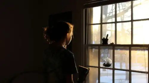 Як засохла фіалка позбавила нареченого: несподівана історія порятунку від шлюбу