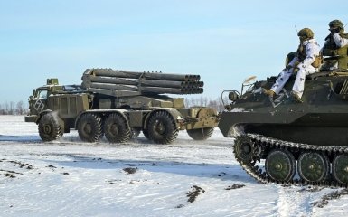 Український дрон влучно нищить російську “Торнадо-С”: видовищне відео”}