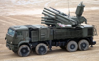 ГУР нищить російські ЗРК, катер та радар у Криму: вражаюче відео успіху