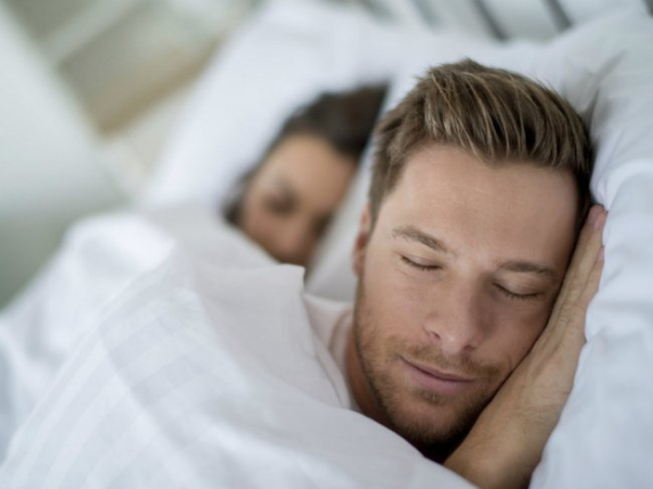 Поза сну: Розкрий характер людини через її звички уві сні