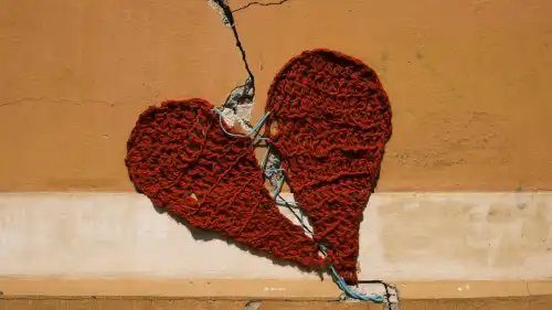 Чому вона пробачає зраду: Розкриваємо причини непростимого рішення