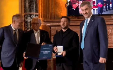 Зеленський відзначений нагородою Мюнхенської конференції: вшанування боротьби українського народу