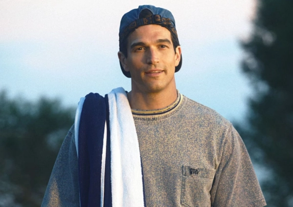 Кеннеді-молодший: Як серіальний стиль підкорив вулиці Мангеттена і…