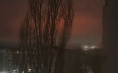 Понад 100 дронів атакували Саратов та Енгельс: очевидці діляться кадрами