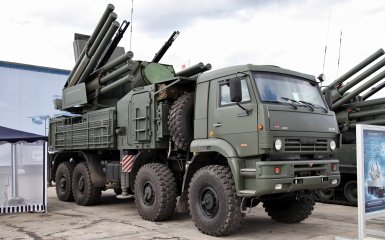 ВМС України знищують російські “Панцири” у Криму: видовищне відео бою