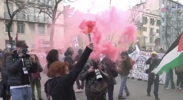 Протестувальники у Вероні висловили незгоду перед закриттям Олімпійських ігор