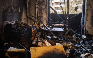 Запалена квартира стрільця: шокуючі кадри теракту у Києві