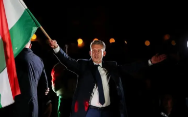 Орбан зазнав нищівної поразки: Мадяр здобув переконливу перемогу на виборах в Угорщині