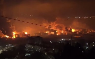 Генштаб ЗСУ: Запалали 24 резервуари з нафтою на НПЗ у Туапсе