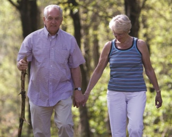 Рух проти Альцгеймера: як ходьба захищає ваш мозок