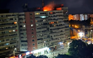 Удар російського дрона по багатоповерхівці в Румунії: двоє поранених