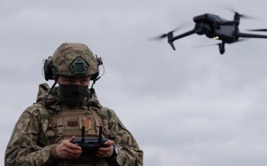 Українські дрони нищать військові об’єкти РФ: кадри успішних ударів