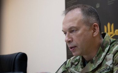 Сирський: Росія поспіхом кидає на фронт нові полки, дивізіони та батареї