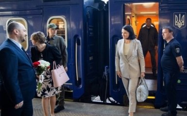 Тіхановська в Києві: що обговорить з Зеленським та які плани для Білорусі?