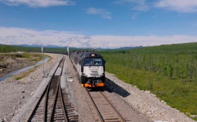ЗСУ нищать ворожий локомотив з військовим вантажем на Брянщині: ексклюзивне відео