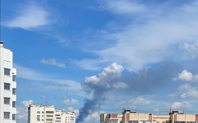 Вибухи на нафтопереробному заводі в Уфі: свідки знімають наслідки на відео