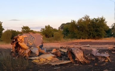 Авіакатастрофа Су-24М: розкрито деталі та опубліковано фото трагедії на Хмельниччині