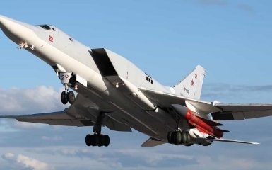 Стратегічний бомбардувальник Ту-22М3 зазнав аварії в Іркутській області: відеозапис події
