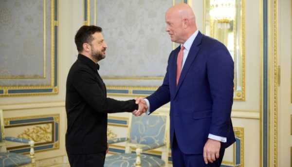 Зеленський провів переговори з послом США при НАТО Вітакером щодо поставок дронів та ракет для ЗРК Patriot.
