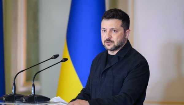 Зеленський закликає послів зміцнювати зв’язки з Японією та досліджувати нові можливості для діалогу з Індією та Китаєм.