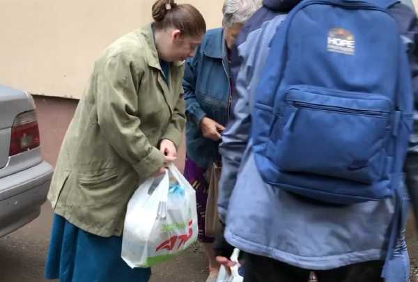 Як отримати продуктові набори для переселенців та людей похилого віку на Полтавщині