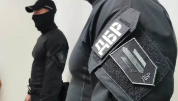 Згідно з інформацією, майже 21 мільйон гривень необґрунтованих активів: колишньому керівнику логістики Повітряних сил вручили повідомлення про підозру.