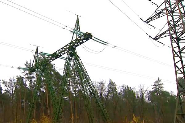 Графік планових відключень електроенергії в Київській області на тиждень з 10 по 16 серпня: оприлюднено перелік адрес, де триватиме відсутність світла.