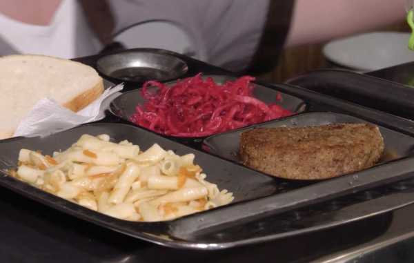 Безкоштовні продукти для внутрішньо переміщених осіб у Харкові: адреси для отримання гарячих обідів