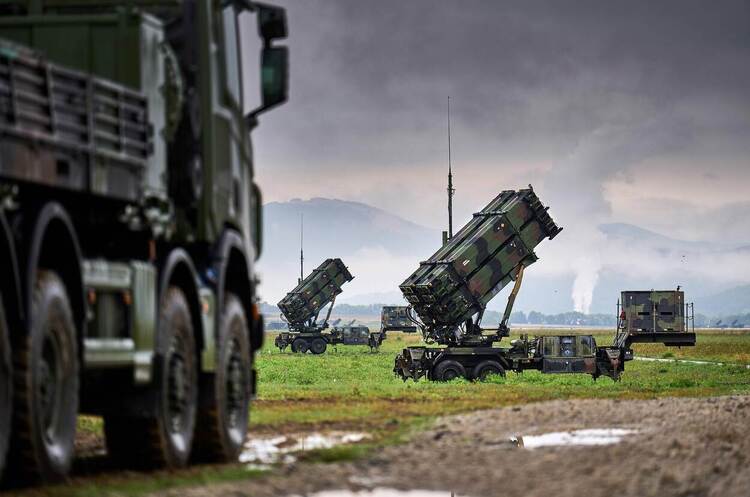 Запаси ракет Patriot знайшли у Європі для України Запаси ракет Patriot знайшли у Європі для України