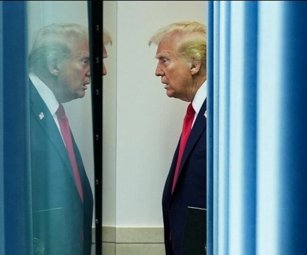 Fox News викриває: Попередній президент планує запустити власний телеканал Trump TV