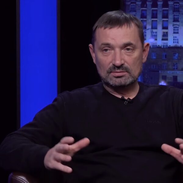 Гайдай: Українська еліта знищила армію та зброю – чи знав це Путін?