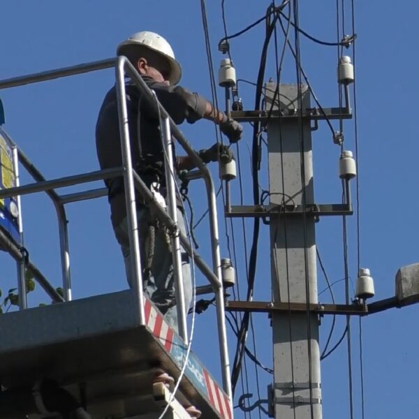 Енергетики в Черкасах запроваджують нові графіки відключень: дізнайтеся, коли зникне світло 15-17 вересня