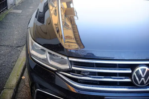 Volkswagen Golf став лідером серпневого рейтингу вживаних авто, ввезених до України Volkswagen Golf став лідером серпневого рейтингу вживаних авто, ввезених до України