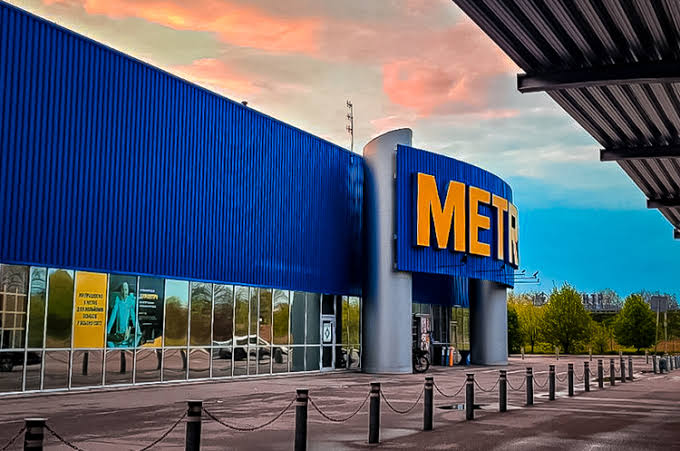 Мережа METRO попередила постачальників про ризики, пов'язані з ракетними атаками росії Мережа METRO попередила постачальників про ризики, пов'язані з ракетними атаками росії