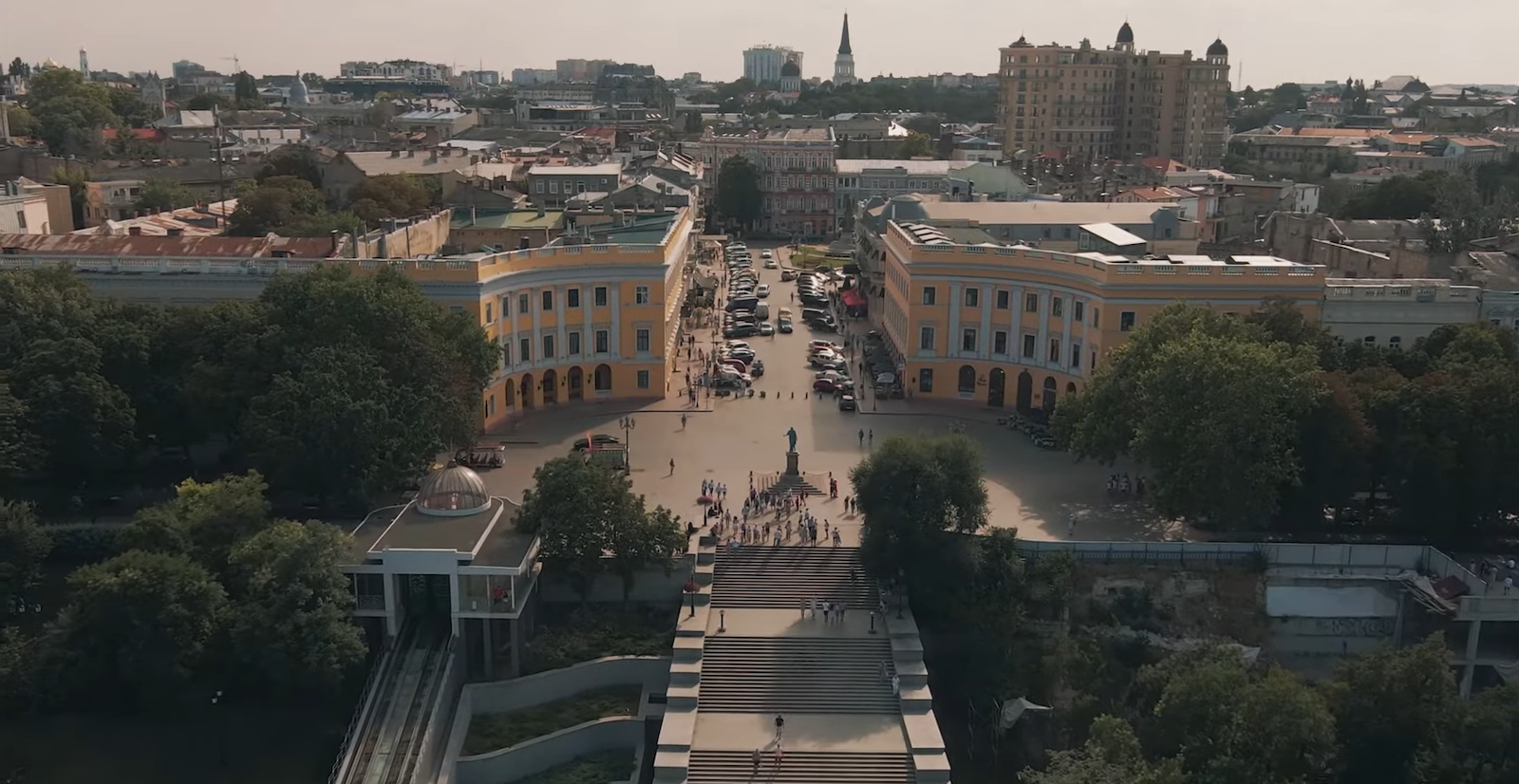Фото до статті