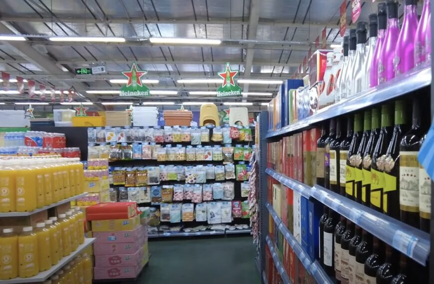 Хмельниччина: які продукти зникають з полиць супермаркетів через дефіцит