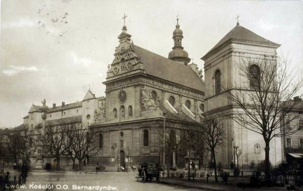 Бернардинський костел. Фото першої третини ХХ ст.