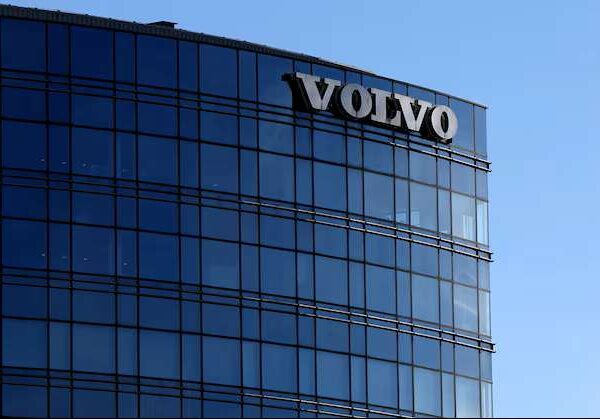 Volvo та Skoda: як експерти покращили програмне забезпечення своїх автівок