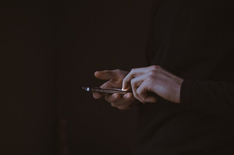 Перевірка легальності IMEI коду мобільного телефону