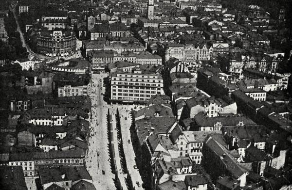 Алея на вулиці Академічній, Львів. Фото 1938 року