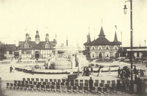 Головна площа виставки із світло-музичним фонтаном. Фото Е.Тшемеського, 1894 рік
