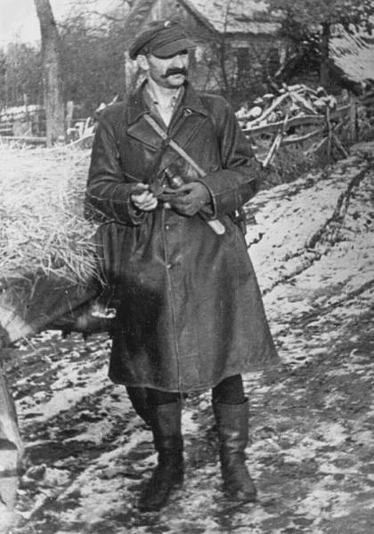 Петро Олійник