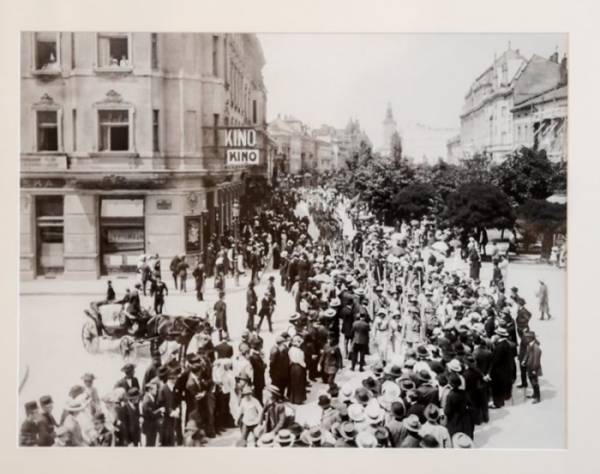 Жіноча чота на Шевченківському Здвизі, Львів, 28 серпня 1914 р.