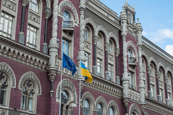 Розкрий потенціал вашого смартфона: завантажте нове оновлення для максимальної продуктивності