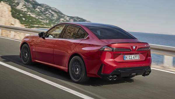 BMW розкриває подробиці про нове покоління 3-Series з бензиновим двигуном